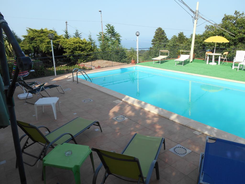 Al Villino Sunshine In Villa Con Piscina Ed Idromassaggio SantʼAlfio Εξωτερικό φωτογραφία